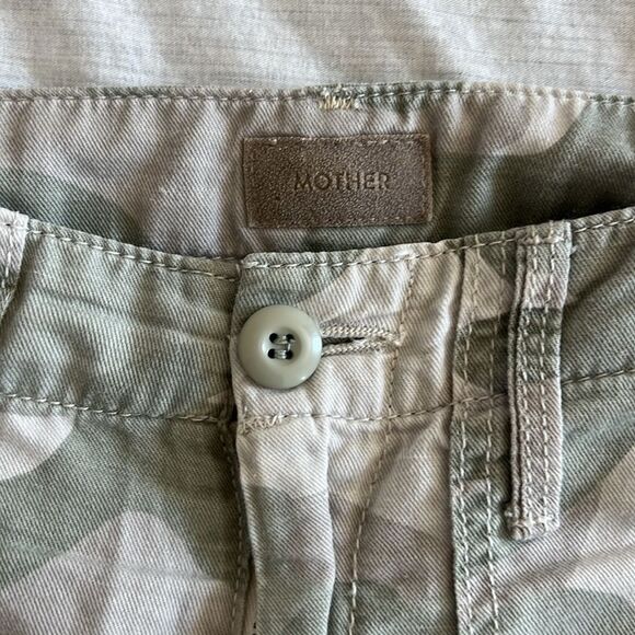 MOTHER The Shaker Chop Crop Fray Camo Pants Y2K Mid Rise Streetwear Size 26 - Picture 5 of 10